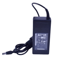 شارژر لپ تاپ توشیبا 15 ولت 5 آمپر  toshiba 15v 3.95a
